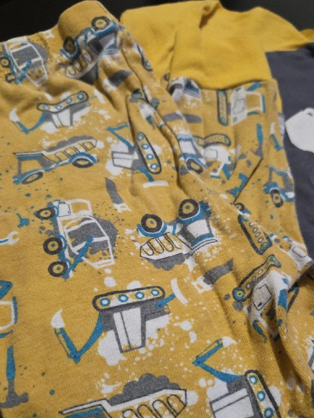 wonder nation Yellow & Gray Construction Raglan Pajama Set